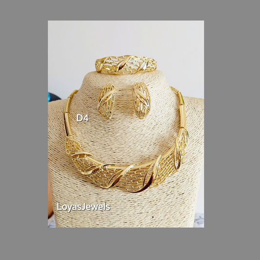The Net Necklace and Earring Set
