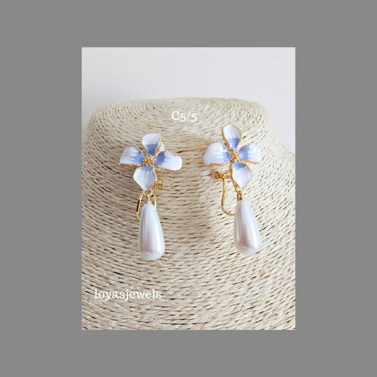 The Pearl Flower Earrings
